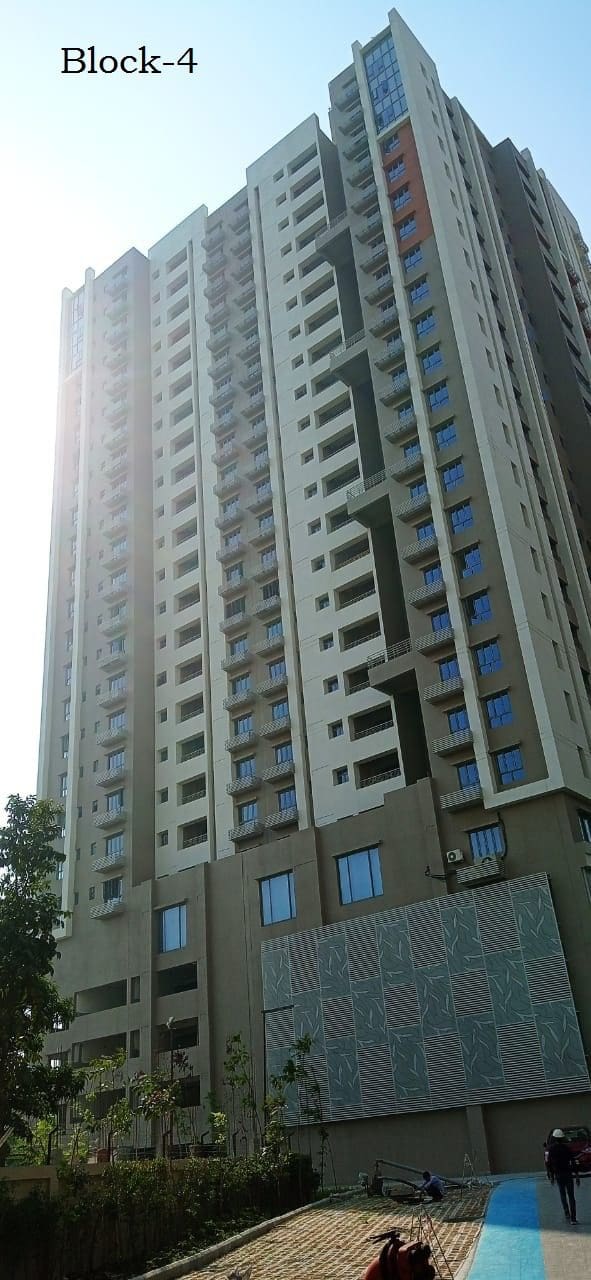 Srijan Ozone in Kolkata Luxury Flats in South Kolkata, EM Bypass