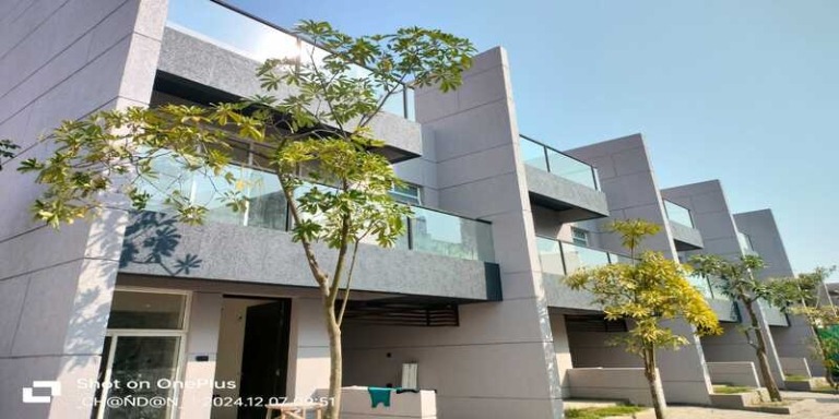 Cluster–32, Unit no.79 to 82