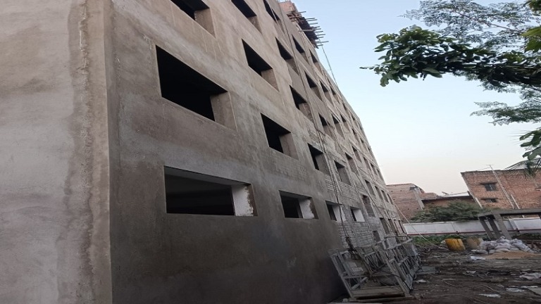 STAFF QUATEROUT SIDE PLASTER WIP